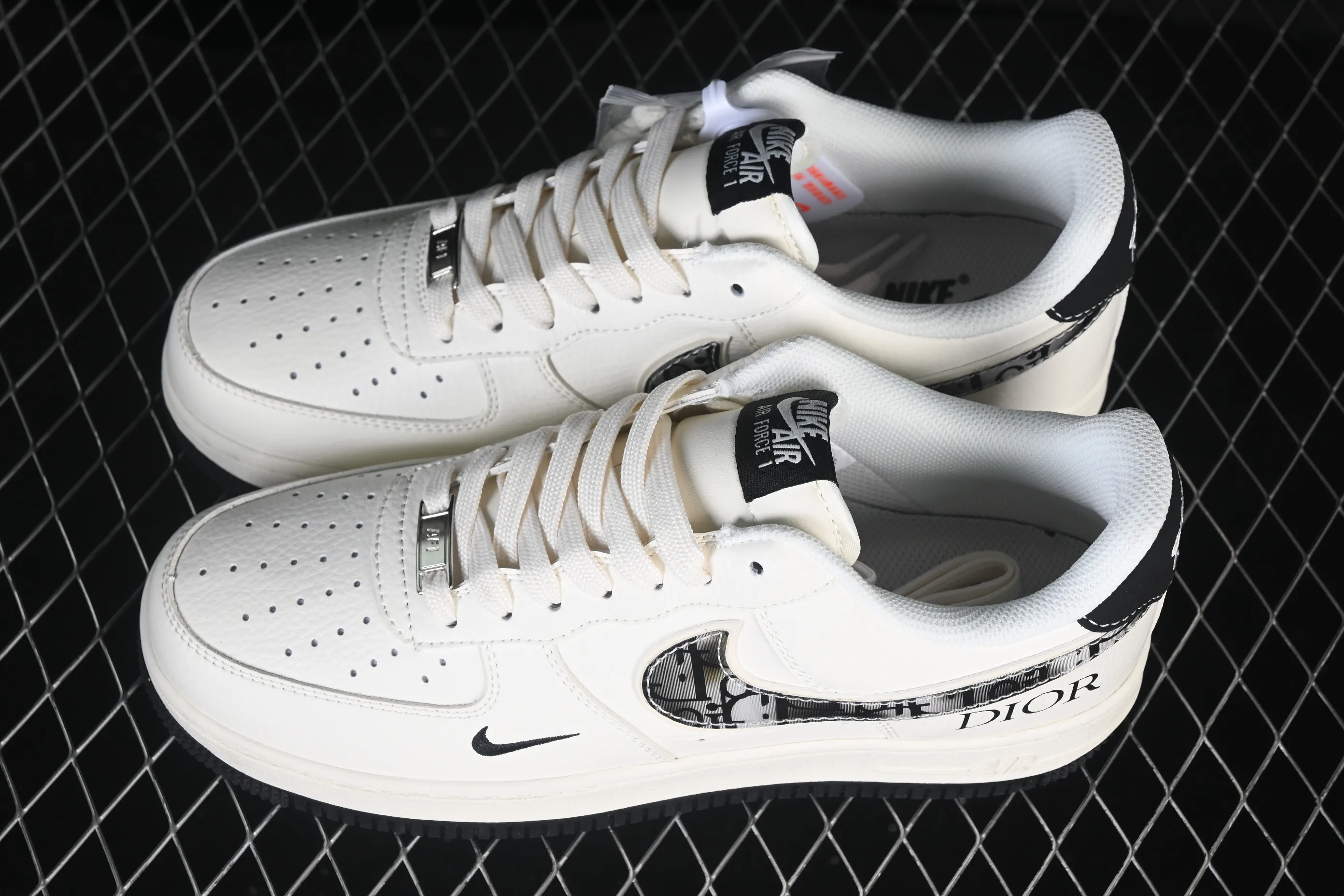 All categories Nk Air Force 1 Air Force series Nk Air Force 1 Low Air Force low-top Nike Air Force 1'07 Low joint model Air Force 1 low-top casual sneakers MM3399-811